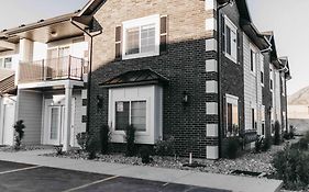 Beautiful New 3 Bedroom 2Ba Townhome No Stairs